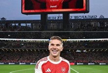 哲凯父亲：当我儿子为瑞典打入绝杀球时，我在看台泪流满面