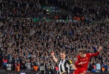 舒梅切尔：曼联的积分能追上曼城；卡里克值得转正