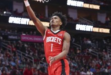 火箭官方晒KD神之一手！休媒称关键球有他太轻松：25次30+创历史