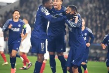 皇马主场遭拜仁暴击！姆巴佩破门难救主，战犯级后卫遭全场狂嘘