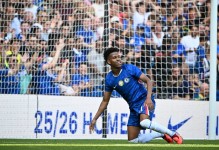 小法：我们不谈欧冠；我不知道未来会如何，但我为科莫骄傲