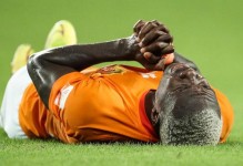 穆索：下半场草皮状况更糟，根本没法踢