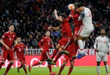 欧冠晋级夜：巴萨8-3纽卡 红军4-1 热刺5-7马竞 拜仁10-2亚特兰大