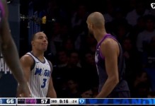 戈贝尔“黄油手”引吐槽？芬奇：别诉苦，接着传！