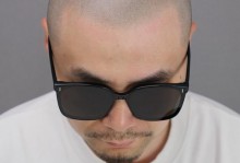 姆伯莫：为什么剃光头？之前有发型师理错了发型，索性全剃了