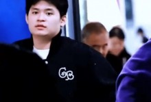 林诗栋养伤39天双下巴凸显？发胖后体能迎滑坡：太原男双以赛代练