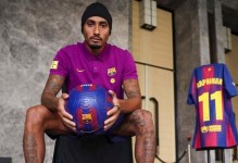 拉菲尼亚：亚马尔跟我说很想罚点，结果也证明一切都很顺利