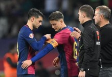 卡萨多给愿意与之合租的队友排名：霍安第一，什琴斯尼第二