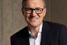 德雷森：个人认为拜仁的价值接近40亿欧；英超用钱占据了优势