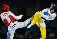 里约奥运会跆拳道冠军赵帅（中国运动员赵帅获得了跆拳道男子58公斤级奥运冠军）