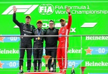 F1中国站正赛：安东内利生涯首冠，拉塞尔第二，法拉利三四+七人退赛