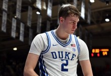 狂轰51分！19岁弗拉格成史上最年轻50+先生