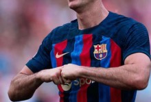 莱万：狗剩在拜仁头六个月是金球级别；拉菲尼亚未来能赢金球奖