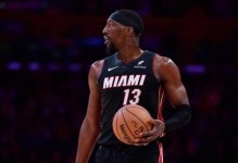 阿德巴约伤停！黄蜂30分狂胜热火拒横扫 三球30+13引3人20+