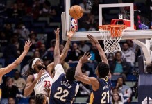 快船109-124鹈鹕4坏消息！加兰带队辣眼，内线+三分成大麻烦！