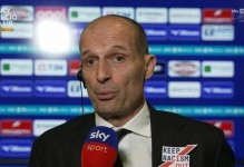 阿莱格里：莱奥情绪激动是因为不想被换下，或许是我错了