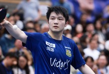 发自内心大笑！樊振东在德甲打球身心愉悦 与领事合影后相谈甚欢