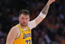 湖人6连胜又一关键！东契奇防守进步突出：防单打数据超阿门麦丹