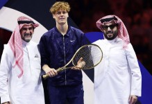 梅总爆掉阿卡原因揭秘，辛纳横扫紫薇却现隐忧，西尼娃汤森德夺冠