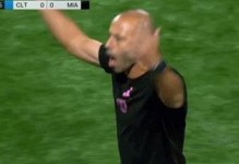 夏洛特0-0迈阿密国际，梅西缺阵，马斯切拉诺染红