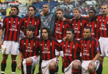 意媒：因不满莱奥近期场上表现与态度，米兰停止与他续约谈判