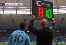 0-6被踢爆！J罗美职联首秀变惨案，主帅：这出场时机太坑