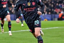 裤袜：联赛我们经常面对低位防守就很困难，打曼城更容易发挥