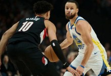 勇士再伤3人近7战6负 库里复出前将被开拓者反超？