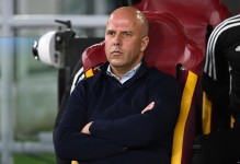 斯洛特：上赛季把标准拔得太高了？这里的标准一直都很高