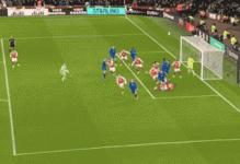 足坛一夜动态：皇马4-1 阿森纳2-0曼城1-1相差9分 切尔西0-1