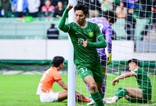 铁人vs国安裁判评议：曹永竞未犯规但进球无效，韩镕泽黄牌正确