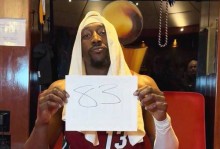 轰83分引大吵！徐静雨拿科比洗白阿德巴约，杨毅这波怒喷太解气！