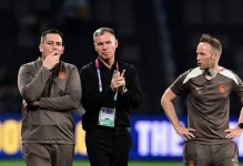 北青：米利西奇是否下课需尽快决定，女足最早18号离澳