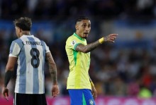 西甲官方：法院认定球员静站抗议属言论自由，西甲将就此上诉