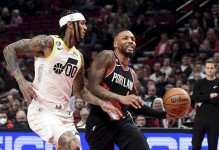 轰32+6+5无愧领袖！全场高呼布朗MVP扎心科尔 近两战73分太猛