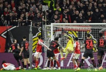 TA：埃泽的进球足以载入史册，与那些最精彩的进球并肩