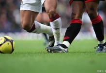 戈登：射门时踢到了自己的脚；上一场战巴萨前在床上躺了三天