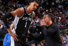 文班连砍40+15再创历史 赛后喊话：我确实看重MVP