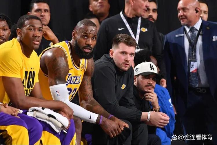 伪强队？湖人本季vs胜率6成队时4胜12负 约基奇：他们很难被击败