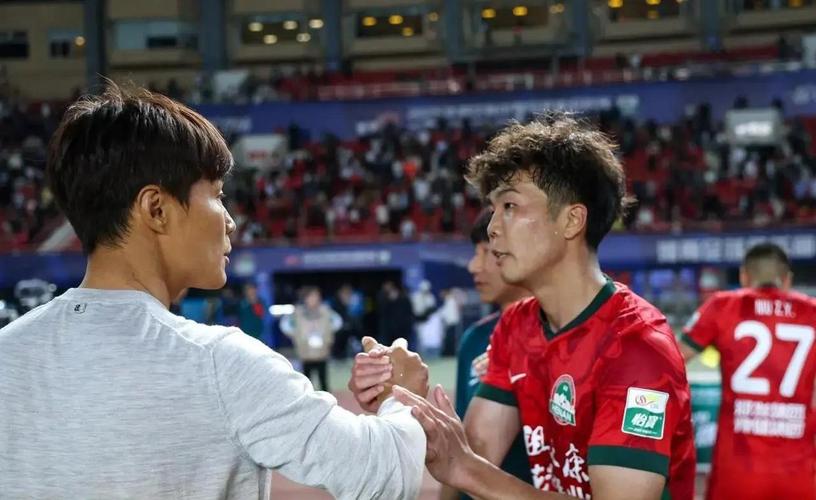 东体:外援发挥决定负分球队填坑速度;中游球队有想法