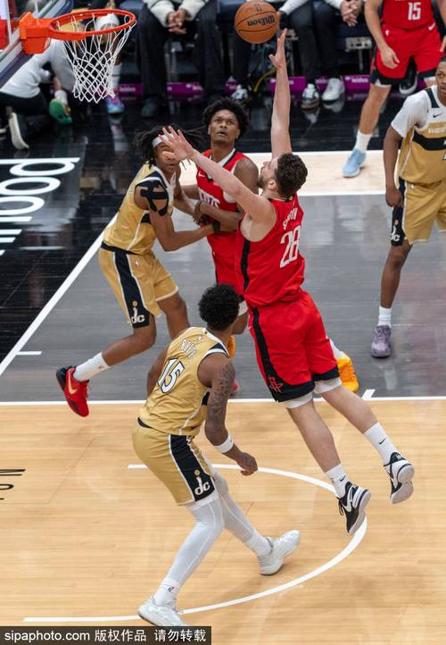 把火箭主场变自家训练场！勇士在丰田中心11战10胜