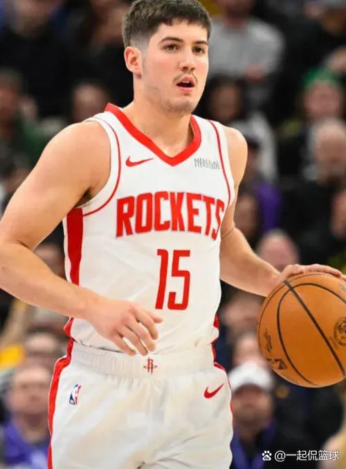 乌度卡看清楚！谢泼德近五场22分+5个三分，多给点地位他才是大核