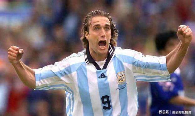 阿根廷足球队员巴蒂斯巴达,（阿根廷足球队员巴蒂斯巴达是哪国人）