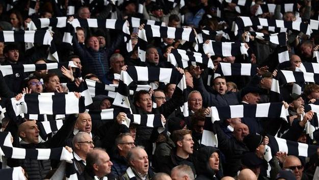 英媒：半场时数千名热刺球迷提前离场，保级的信心在逐渐消失