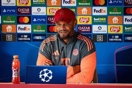 孔帕尼:现在轮到雅克松展现自己了;一直在冷静保护穆西亚拉