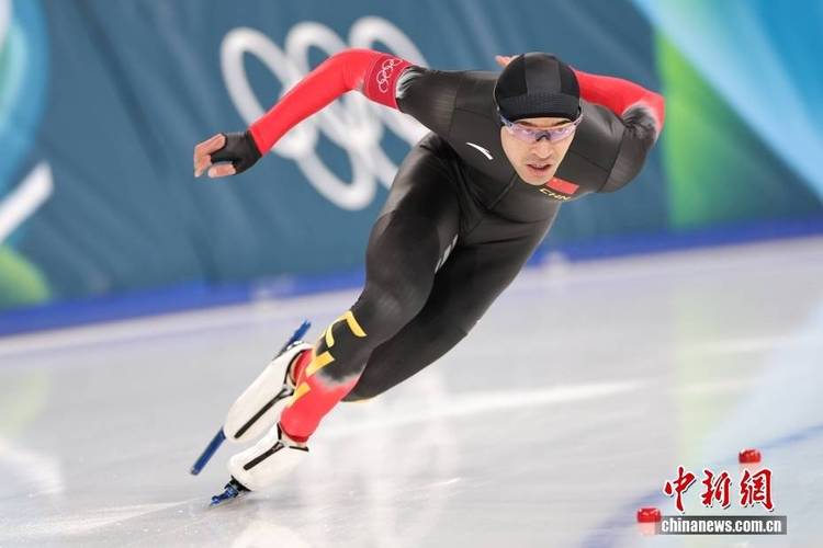 速度滑冰世锦赛：宁忠岩收获短距离全能、男子1000米两项季军