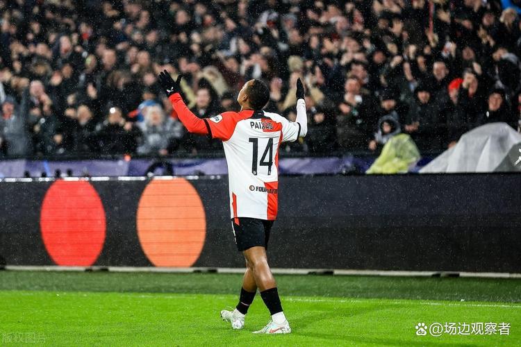 法尔克：费耶诺德后卫里德仍是拜仁的引援目标