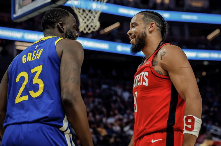 火箭VS勇士，看过之后......好家伙，竟然这么有节目效果？