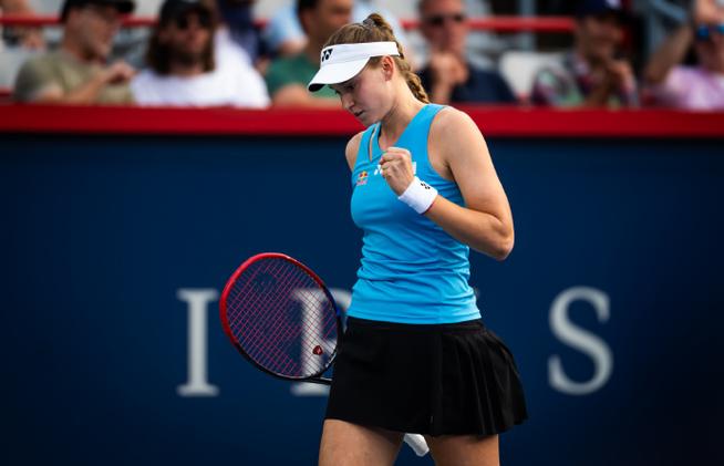 莱巴金娜力克佩古拉,首登世界第二宝座