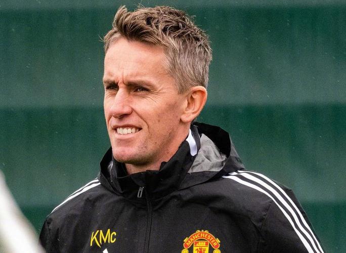 TA介绍曼联助教宾尼恩：不擅长自我推销，很重视培养年轻球员